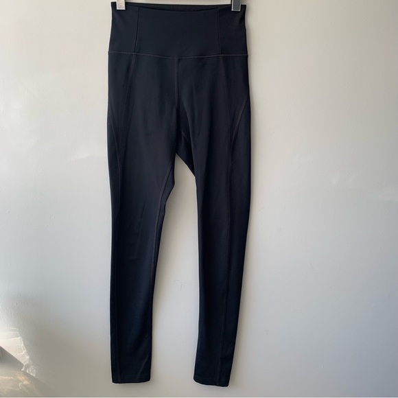 Girlfriend Collective Compressive High-Rise Legging - Picture 3 of 4